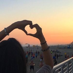 Meet your Posher, Bee